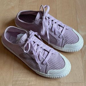 Tretorn mesh lilac sneakers size 8 39 worn once